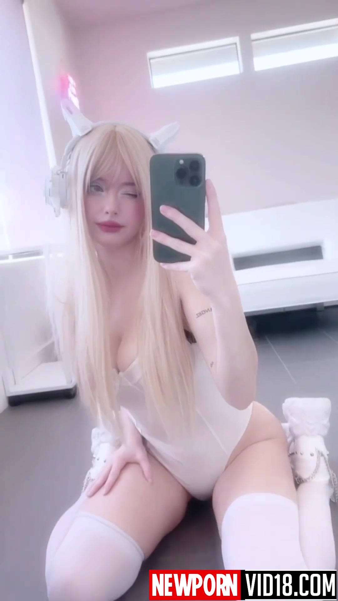 Lauren Burch leaked nude video cosplay show big breasts!!!