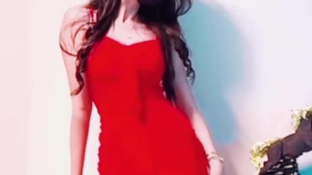TikToker Isha Rana Pakistani viral video is so sexy!!!