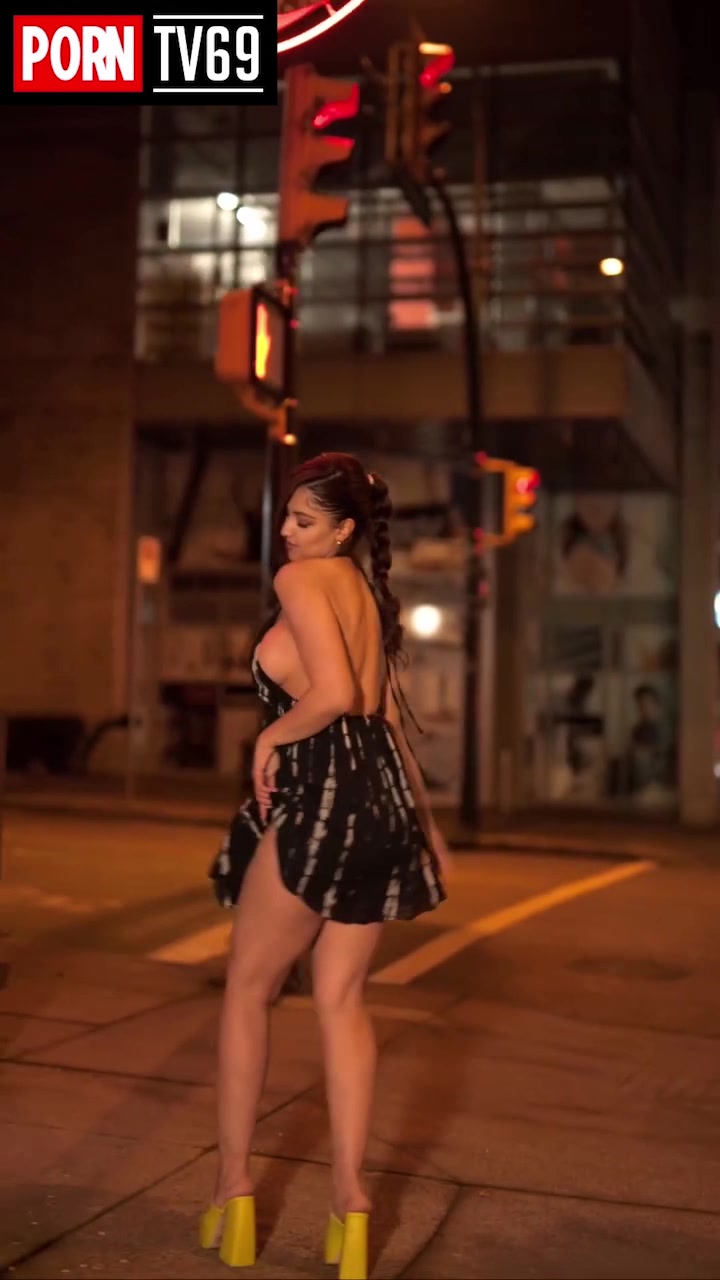 Diva Flawless Onlyfans showing off her big breasts!!!