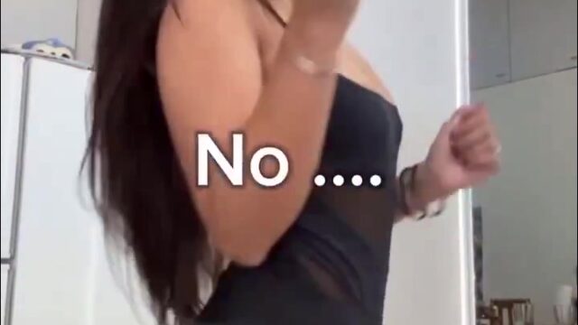 Maria Dopari / MariaDopari nude showing off her body!!!