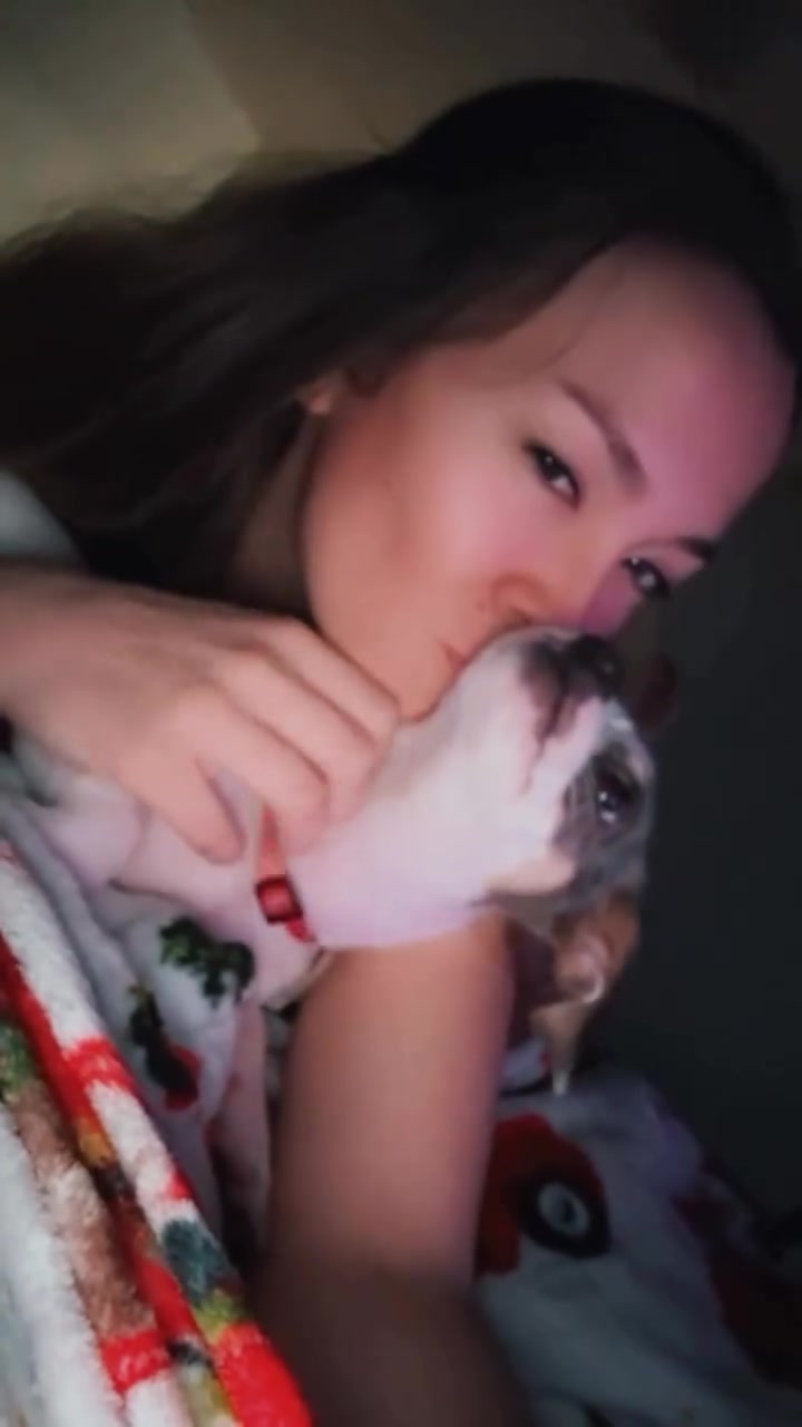 Logan Guminski films sex tape acts with pet chihuahua is viral!!!