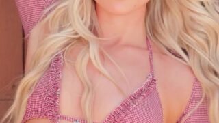 Hailey Van Lith porn video showing off sexy body!!!