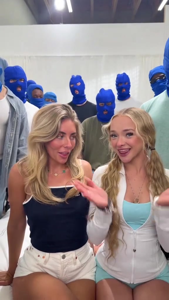 Bonnie Blue and Julia Filippo porn video with 100 men!!!