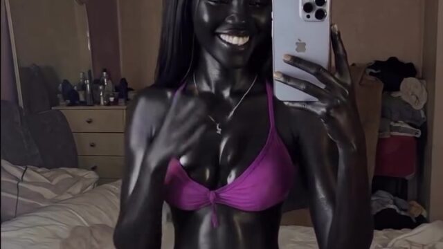 Ayannasoblack – Beautiful Angel Shows Off Hot Body